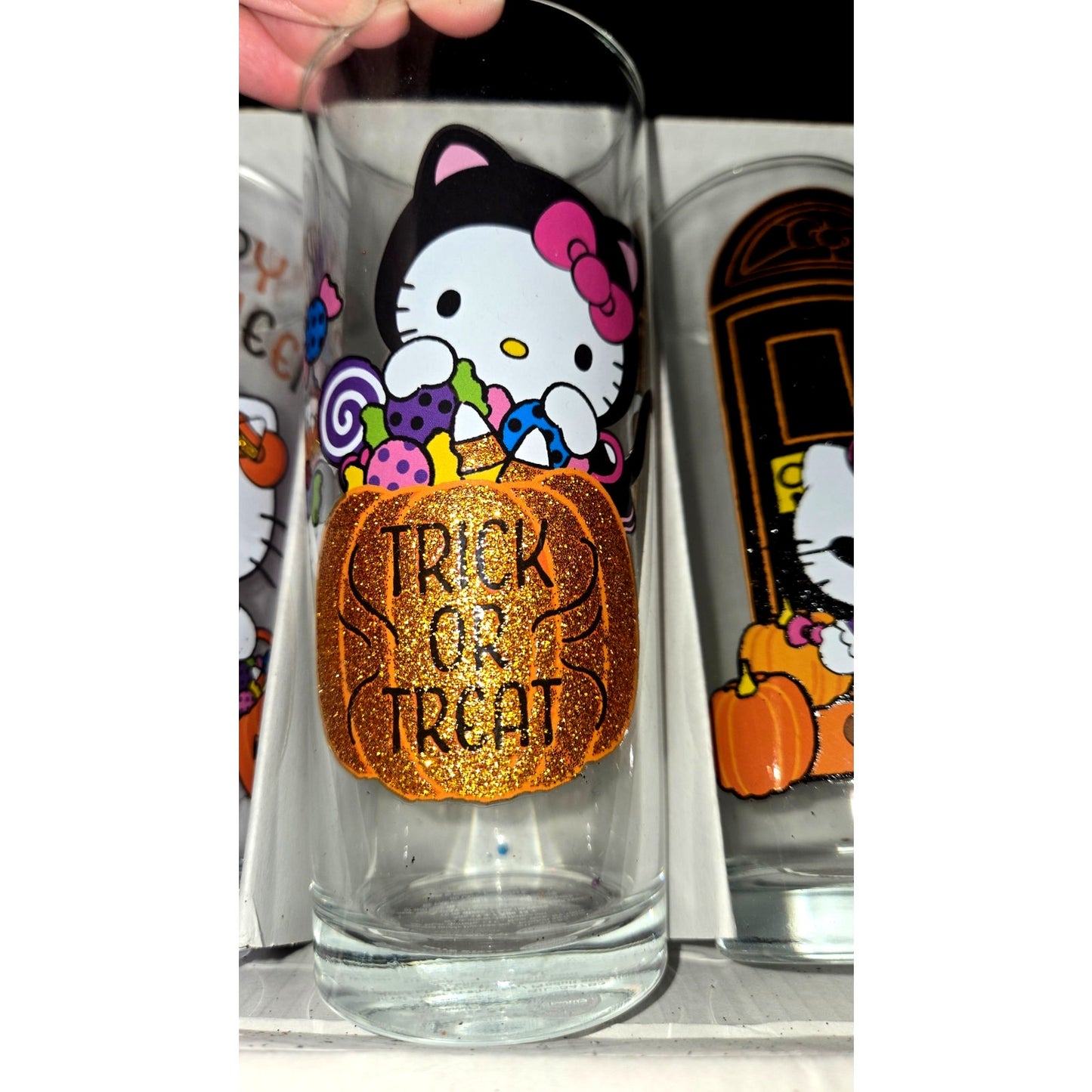 Hello Kitty and Friends Sparkly Halloween Glassware Set of 4 - 10oz Glasses NEW