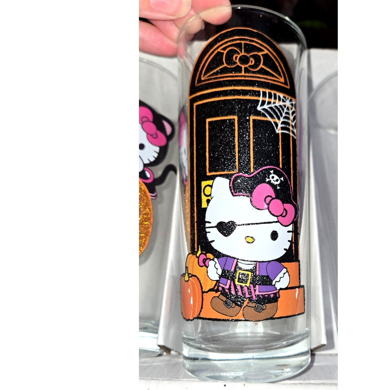 Hello Kitty and Friends Sparkly Halloween Glassware Set of 4 - 10oz Glasses NEW