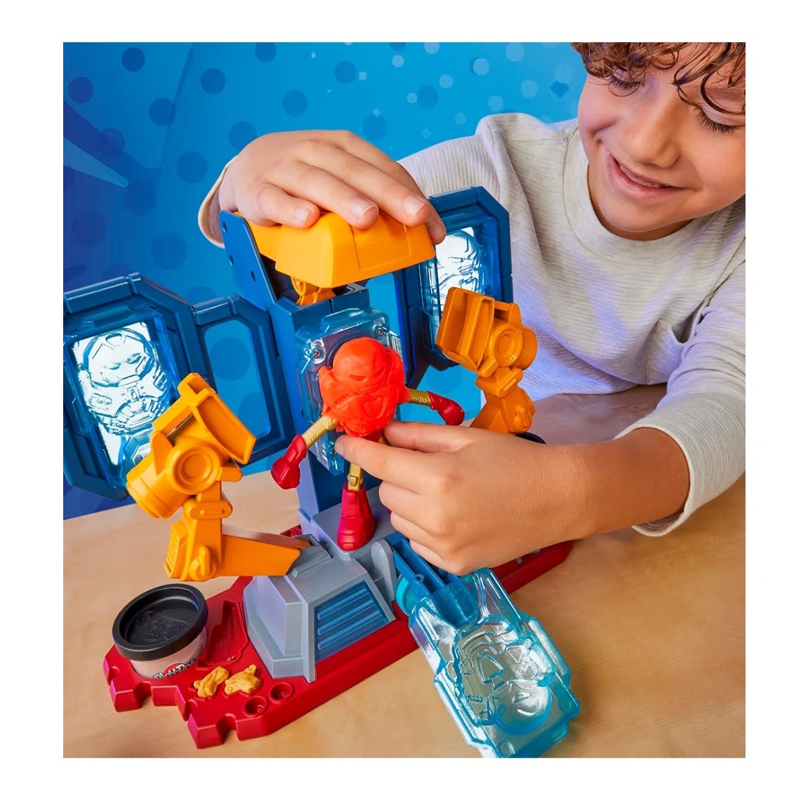 Play-Doh Marvel Iron Man Armor Maker Lab Playset