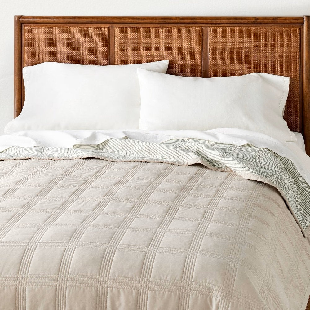 Light Brown Beige Blanket Quilt Coverlet Bedspread Full / Queen