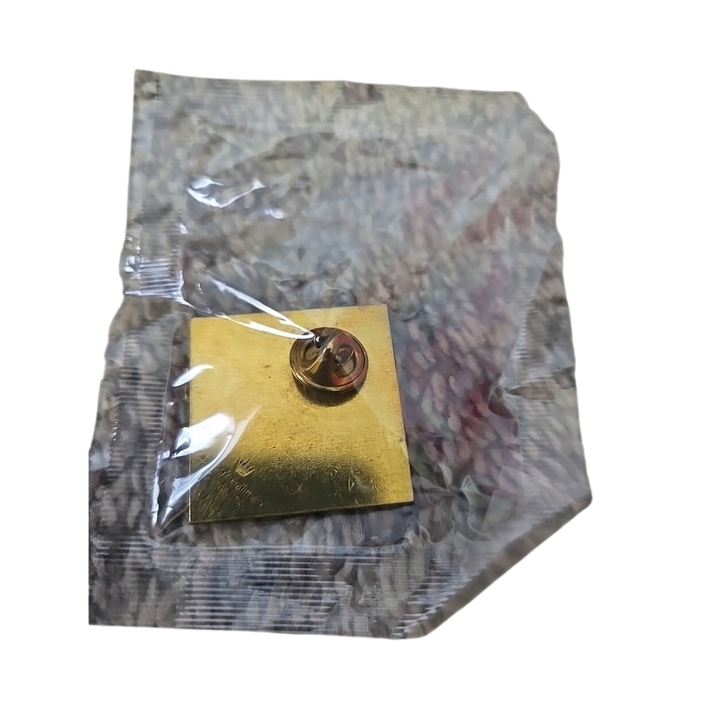 Hallmark 1997 Local Club Tour Lapel Pin