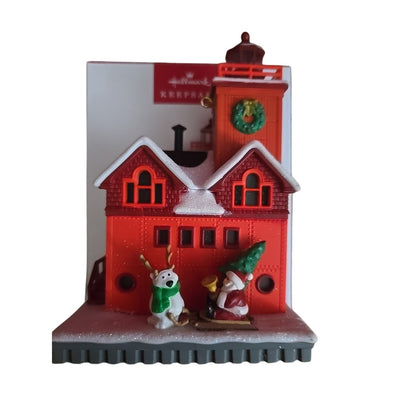 2022 Hallmark Holiday Lighthouse SPECIAL EDITION Keepsake Ornament