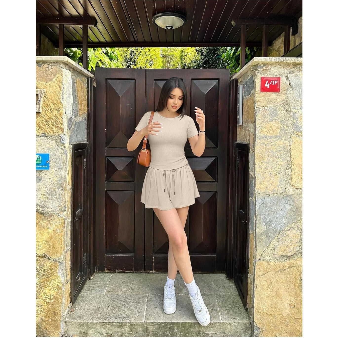 Women's M Medium Two Piece Lounge Set Short Sleeve Top & Wide Leg Shorts