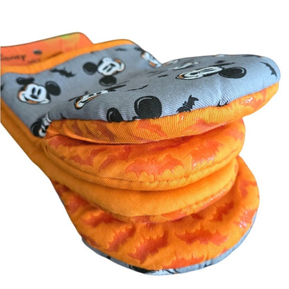 NEW Disney Halloween Mickey Mouse w/ Bats Kitchen Mini Oven Mitts Set of 2