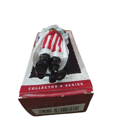 1996 Hallmark Keepsake Ornament - Merry Olde Santa #7 - Patriotic