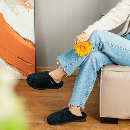 Women’s Soft Flannel Memory Foam slippers Size S 5-6