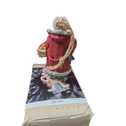 Hallmark Keepsake Ornament Mrs Claus Folk Art Americana Collection 1996
