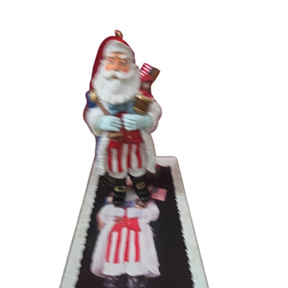 1996 Hallmark Keepsake Ornament - Merry Olde Santa #7 - Patriotic