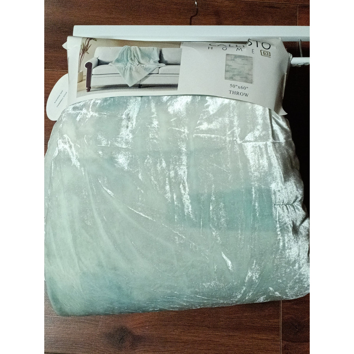 NEW Callisto Home 50" x 60" Multicolor Velvet Plush Throw Blanket Blue/White SOFT